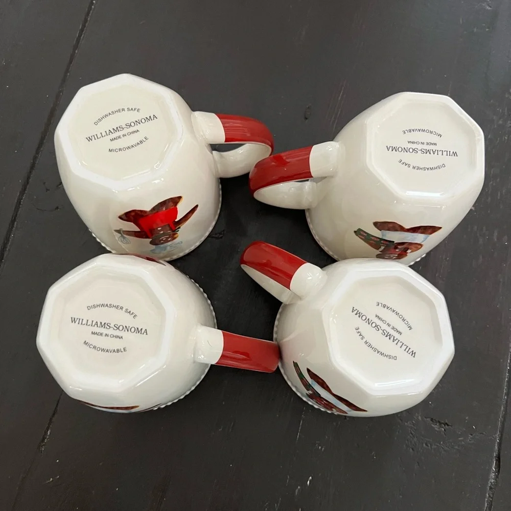 Vintage Williams Sonoma gingerbread chef mug set of 4.